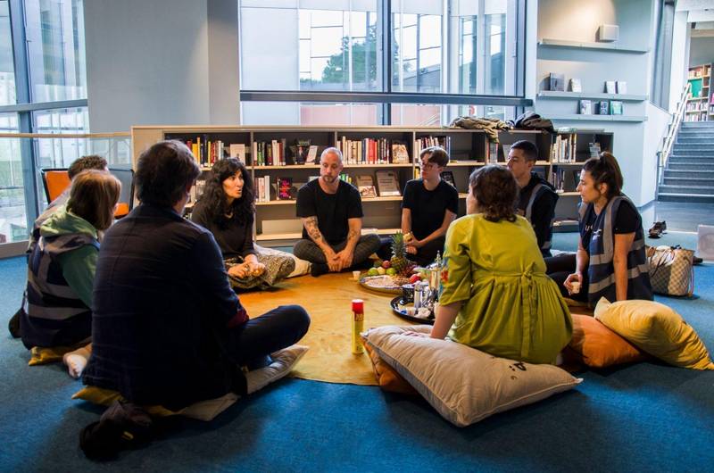 Al Madhafah/The Living Room, Bergsjön Kulturhuset, Gothenburg, 2022, Photo by Reyhaneh Mirjahani