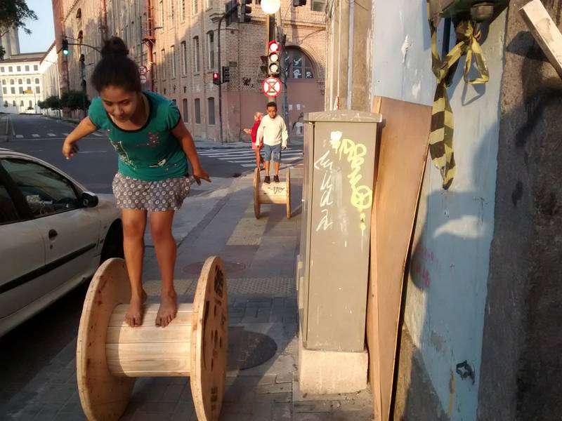 Activities with children at Bar Delas